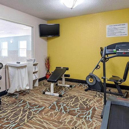 Quality Suites Kansas City International Airport Exterior foto